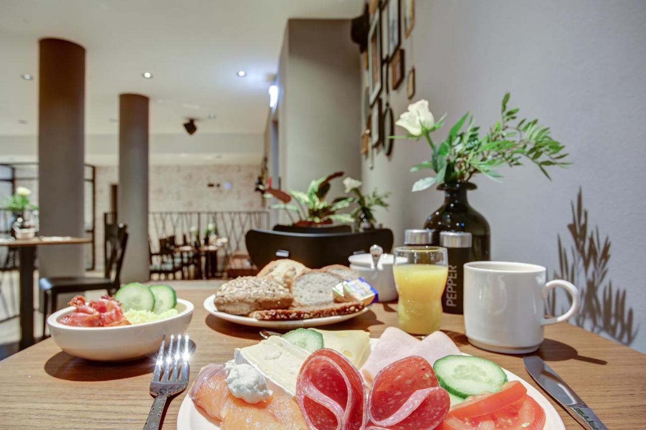 Vienna House Easy By Wyndham Hamburg City Bagian luar foto