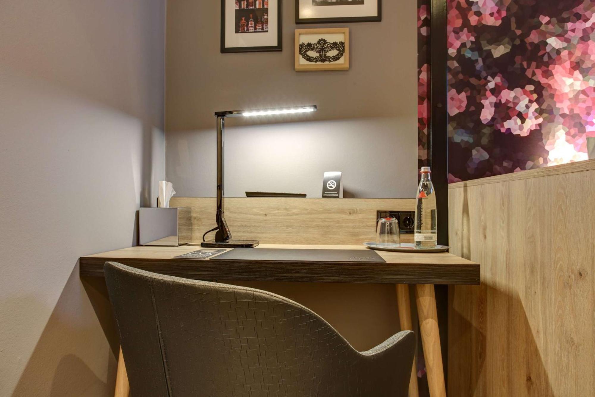 Vienna House Easy By Wyndham Hamburg City Bagian luar foto
