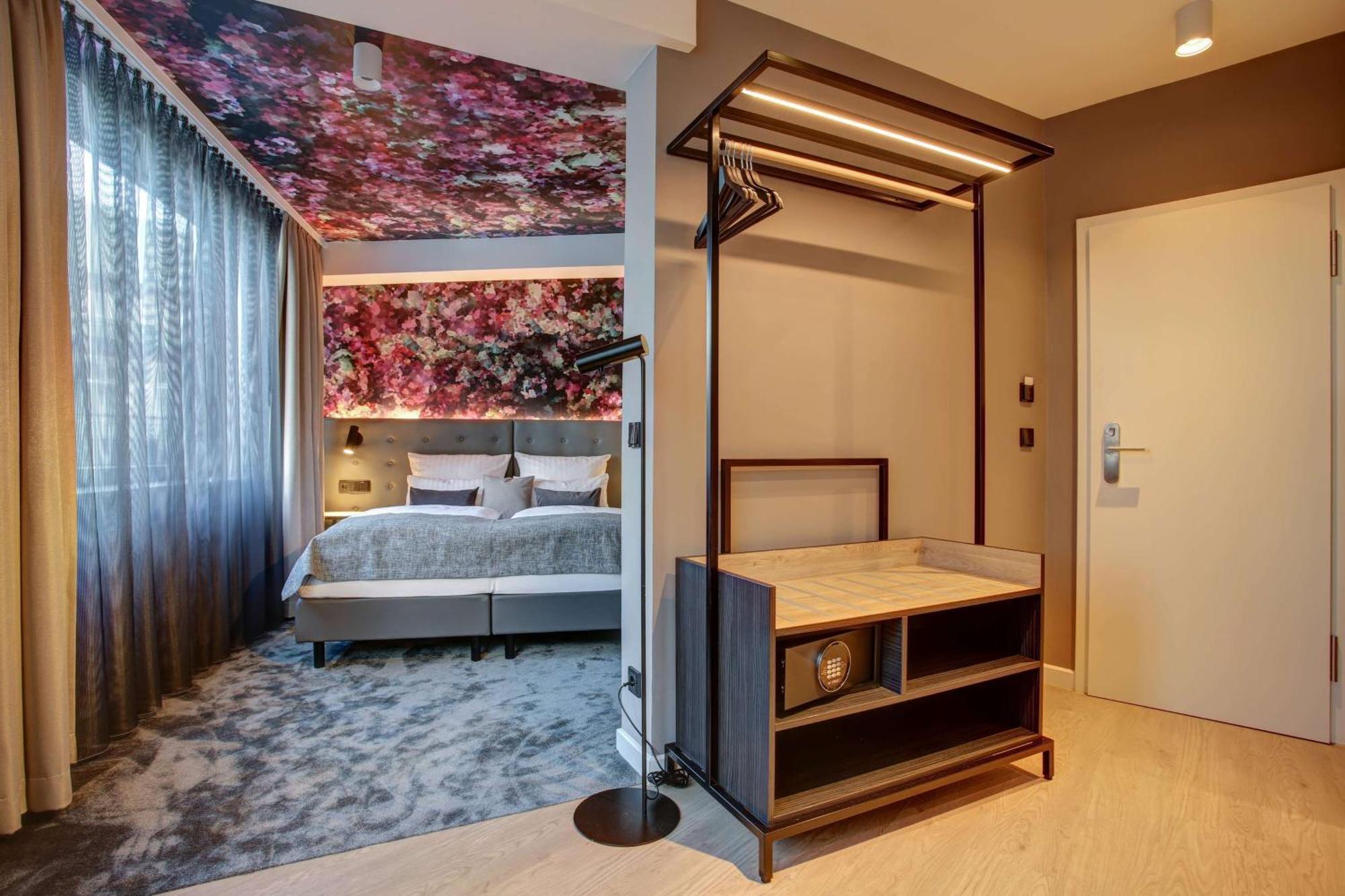 Vienna House Easy By Wyndham Hamburg City Bagian luar foto