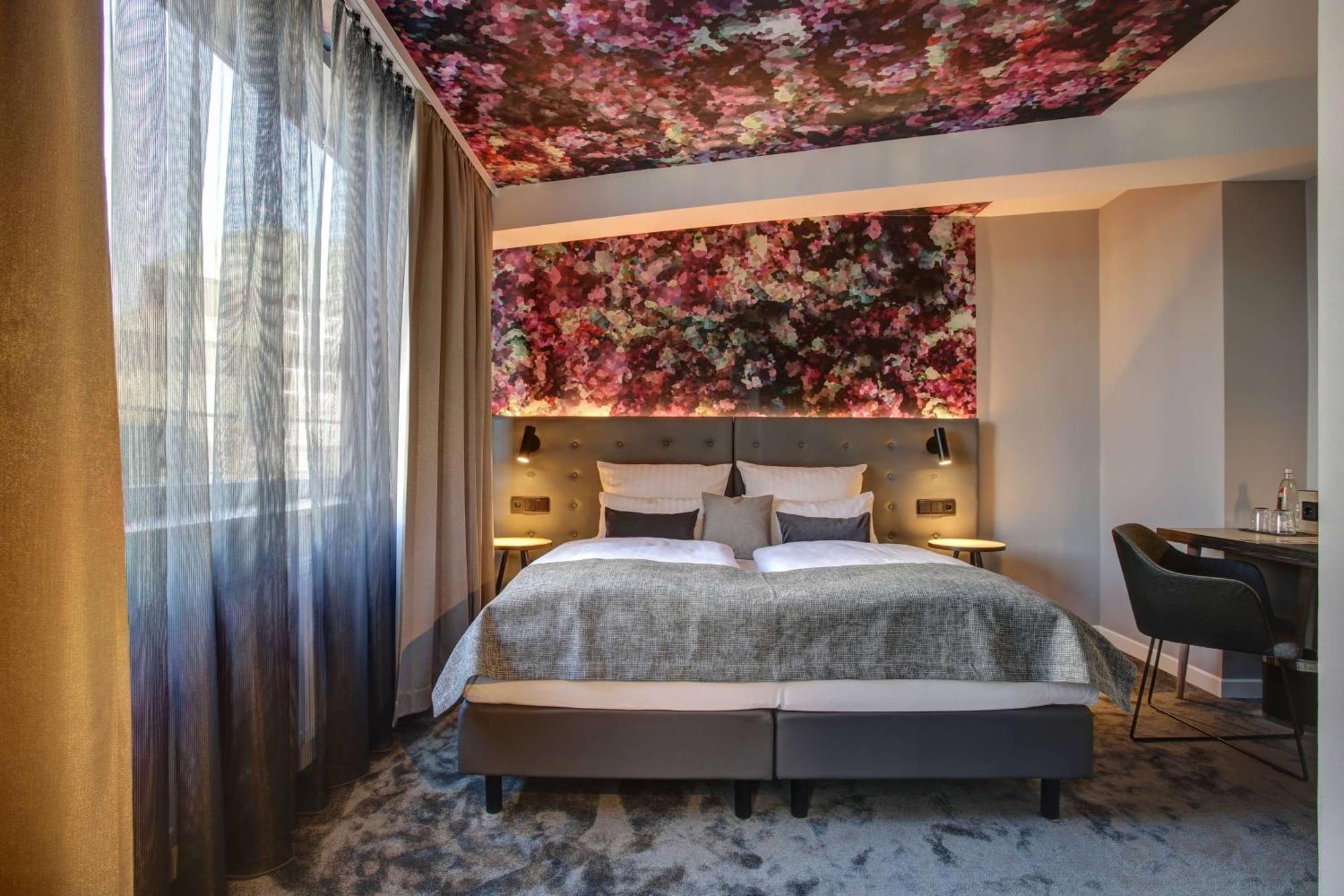 Vienna House Easy By Wyndham Hamburg City Bagian luar foto